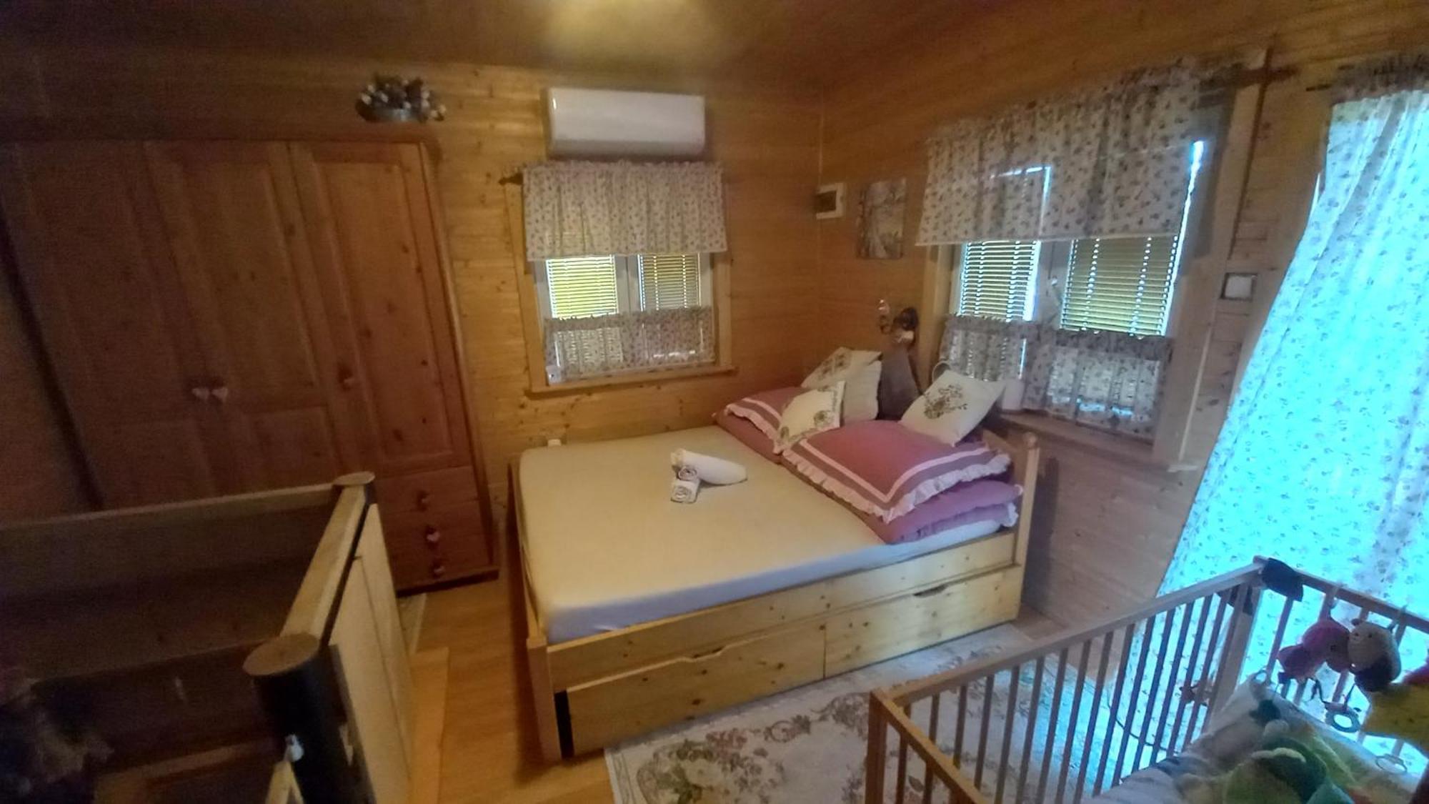 Chata U Rybnika - Chrastna Osecna Bagian luar foto
